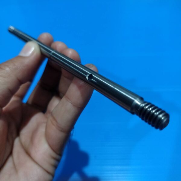 แกนพัดลม พัดลม ฮาตาริ 16 นิ้ว 8mm มีร่อง ยาว 192mm อะไหล่ ชิ้นส่วน #แกน 8x192mm HA รุ่นใหม่ (กะโหลกเหล็ก)-มีร่อง (1 ตัว) - Image 3