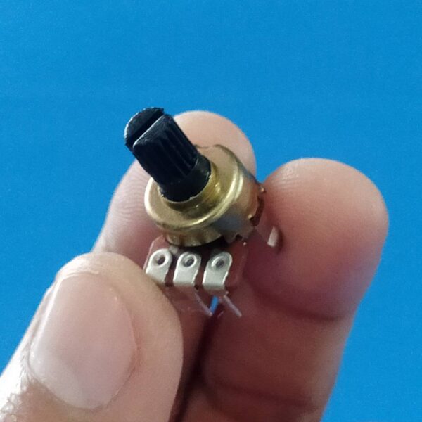 โพเทนชิโอมิเตอร์ วอลลุ่ม โวลลุ่ม Potentiometer 3 ขา แนวตั้ง 10mm A1K A10K B10K B50K #R1212N 3VP-10mm (1 ตัว) - Image 3