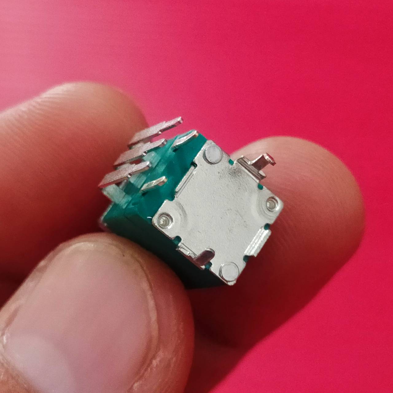 โพเทนชิโอมิเตอร์ วอลลุ่ม โวลลุ่ม Potentiometer RK097 5pin แนวตั้ง 15mm B10K B50K B100K #RK097 5VP-15B (1 ตัว) - Image 4